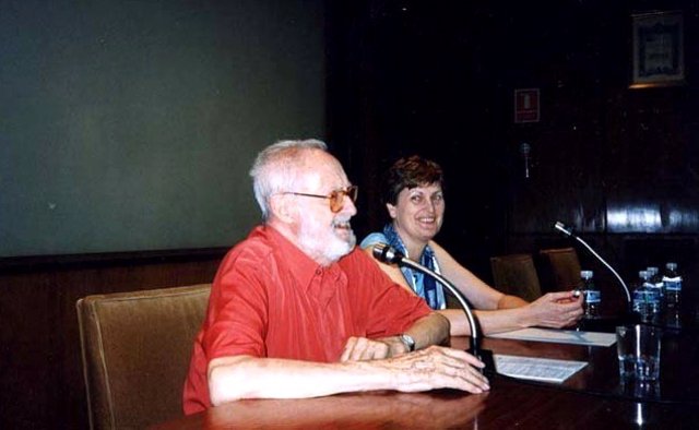 Jose Luis Sampedro y Olga Lucas en la presentación de la asociación en 2002
