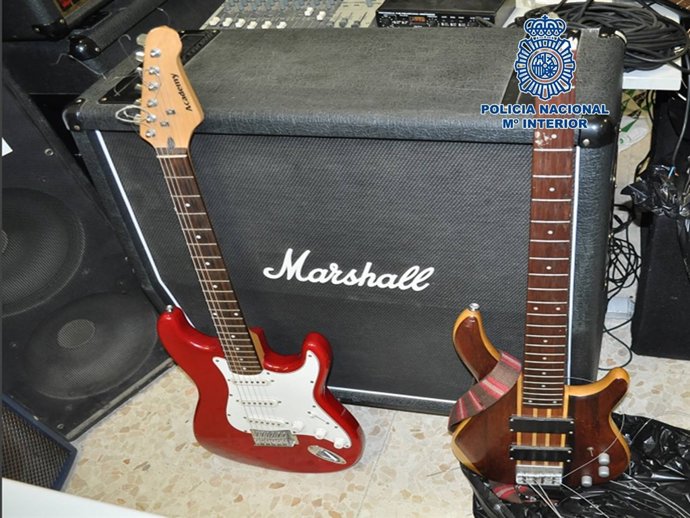 Instrumentos musicales recuperados por la Policía en Écija