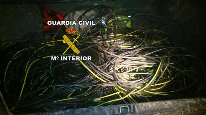 Cable intervenido por la Guardia Civil 