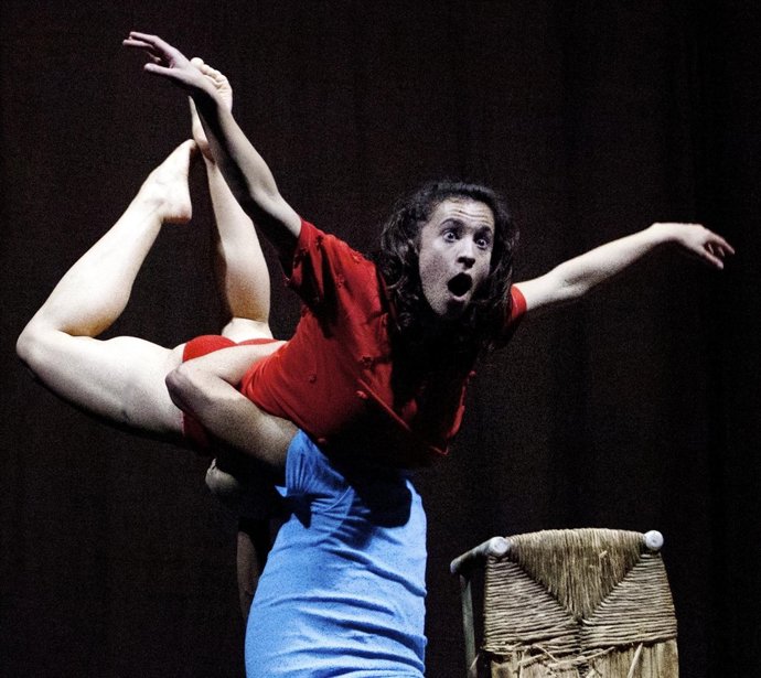 La Bella Durmiente de Cienfuegos danza en el Escalante