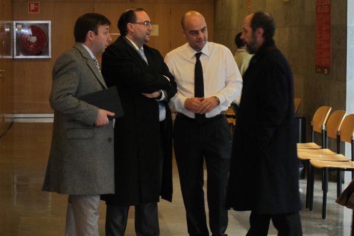 Abogados del caso del crimen de Vallobín