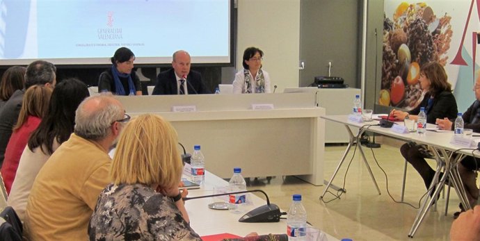 Buch clausura la reunión del Consejo de Consumidores y Usuarios