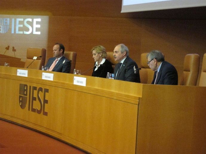J.Aguilera (Unilever), M.Martínez (IBM), E.Rauhe (Basf) y P.Nueno (Iese)