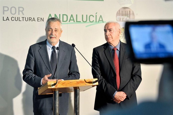 Griñan y Alonso en la presentación del Pacto por la Cultura