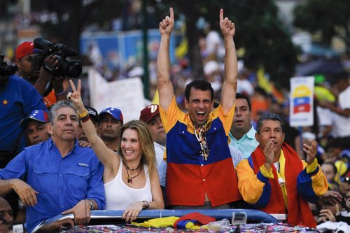 Henrique Capriles en el cierre de campaña en Venezuela