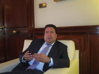 Moliner cree que "el tiempo de Camps al frente de la Generalitat pasó" y dice que "ser inocente no basta"