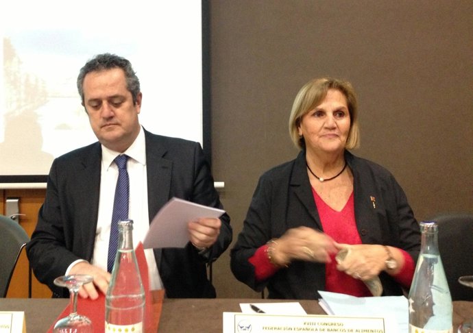 El teniente de alcalde del Ayto. J.Forn y la pta.Del Parlament N.De Gispert 