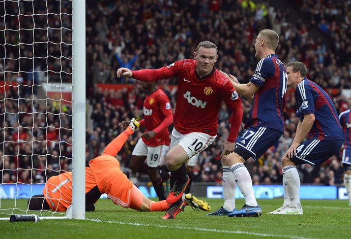 Wayne Rooney (Manchester United) ante el Stoke City