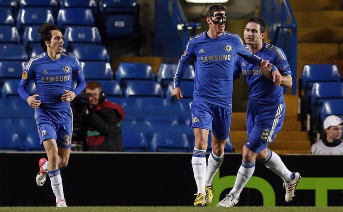 Torres lidera la victoria del Chelsea ante el Rubin