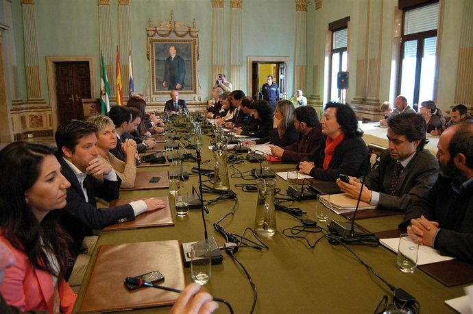 El pleno del Ayuntamiento de Huelva en sesión extraordinaria. 