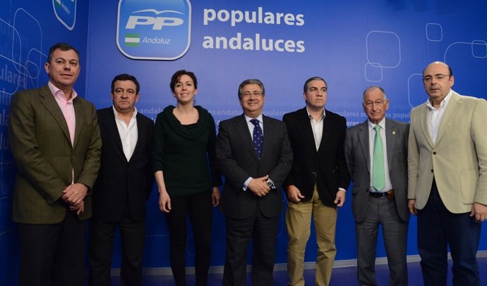 El presidente del PP-A, Juan Ignacio Zoido, y presidentes de Diputaciones