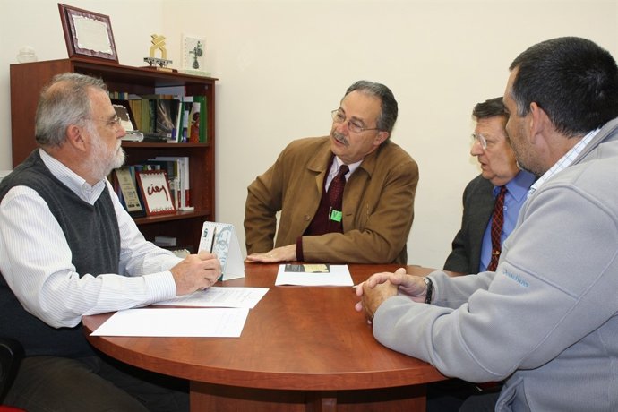 Torrijos en la reunión con el sector de eurotaxis