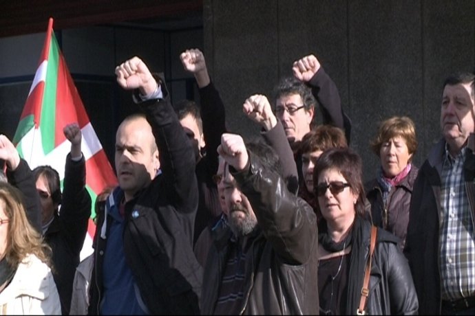 Recibimiento del féretro de López Peña