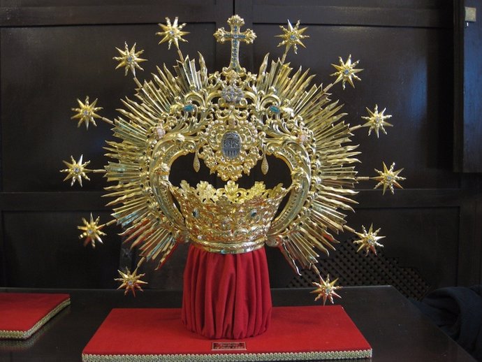 Corona de la Virgen de la Salud de Castro del Río robada