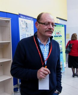 Mariano Carranza a las puertas del Comité Extraordinario del PSOE