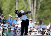 Jason Day toma el mando  en Augusta y Tiger Woods espera su momento