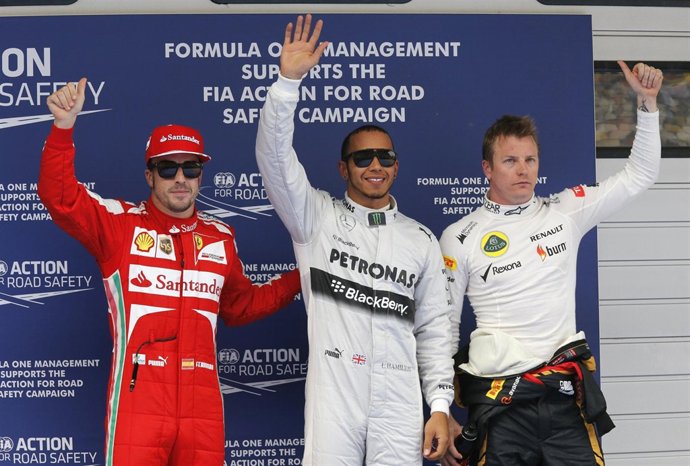 Hamilton (Mercedes), Raikkonen (Lotus) y Alonso (Ferrari) en el GP de China