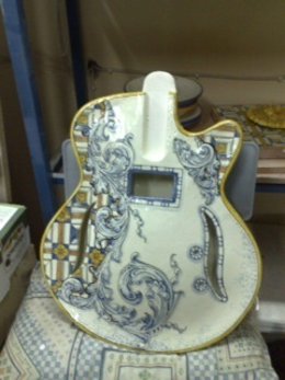 Guitarra de Cerámica