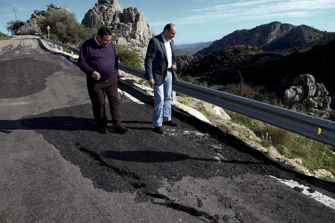 Carretera MA4102 alfarnate, alfarnatejo periana psoe pide arreglo