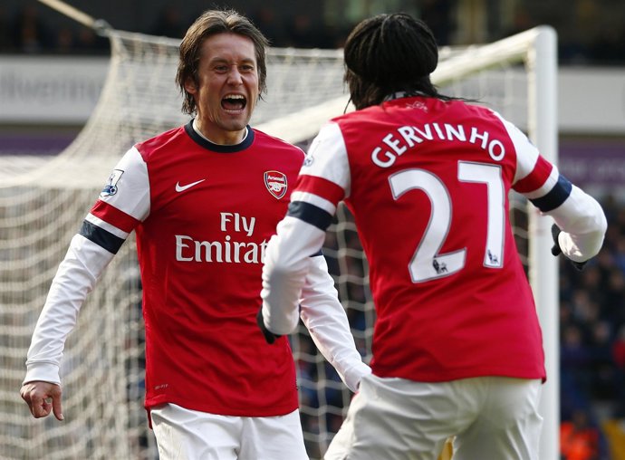 Tomas Rosicky y Gervinho, Arsenal