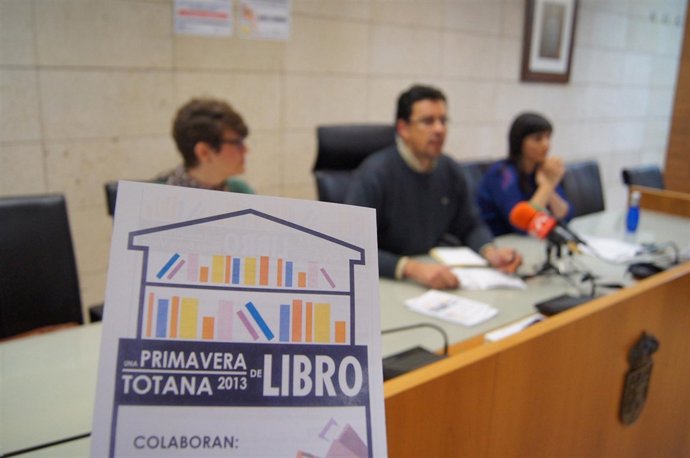 Presentación de la Feria del Libro de Totana    