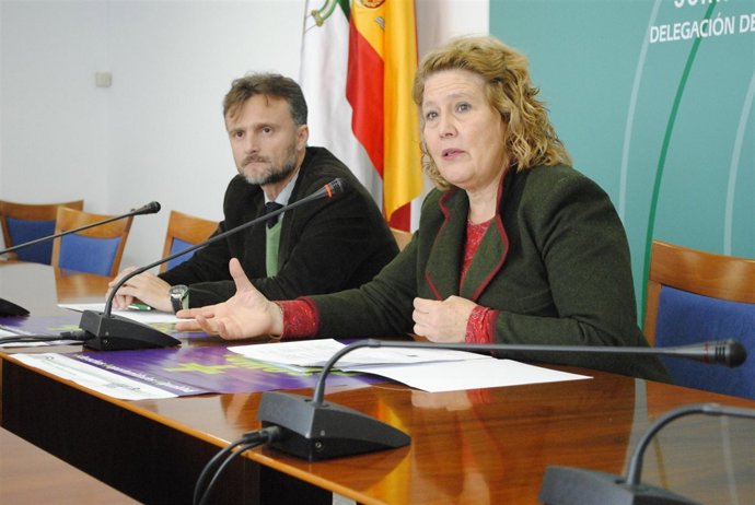 Rosario Ballester, junto a José Fiscal. 