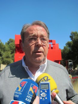 Carlos Pérez Anadón.