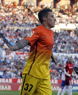 Tello impulsa al Barça en La Romareda