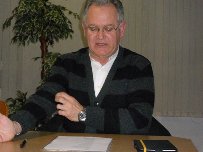 El escritor Francisco Javier Illán Vivas