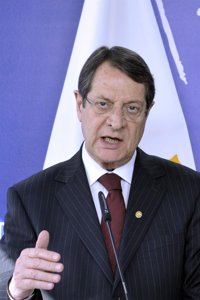 Anastasiades flexibiliza las normas sobre ciudadanía para inversores