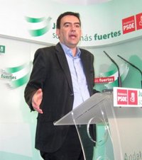 PSOE-A afirma que el Gobierno "teme" que se certifique la legalidad y constitucionalidad del decreto andaluz de vivienda
