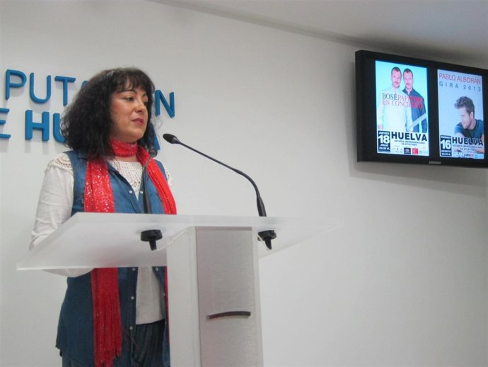 La diputada de Cultura, Elena Tobar.