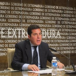Consejero de Administración Pública Extremadura, Pedro Tomás Nevado-Batalla