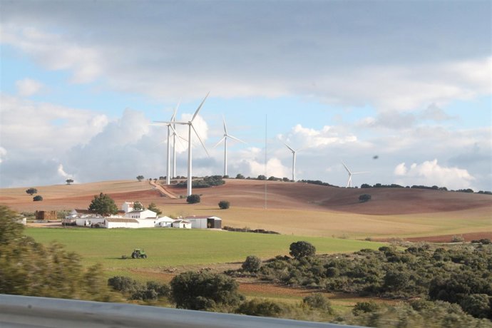 MOLINOS, ENERGÍA EÓLICA, RENOVABLES, VIENTO