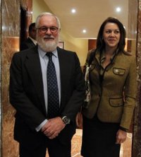 El ministro Arias Cañete considera que los 'escraches' son "una falta de respeto a la democracia" 