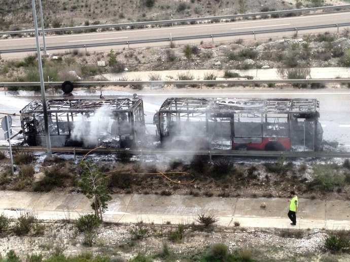 Autobús de Tuzsa siniestro total