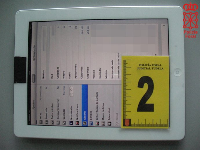 Tableta electrónica incautada. 