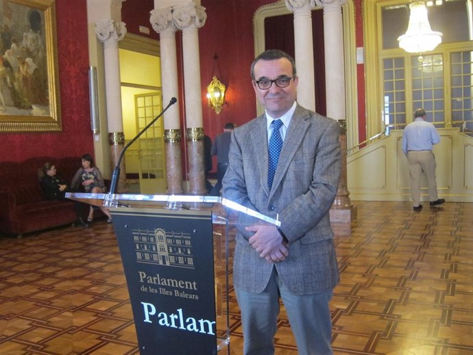 Josep Ignasi Aguiló en el Parlament