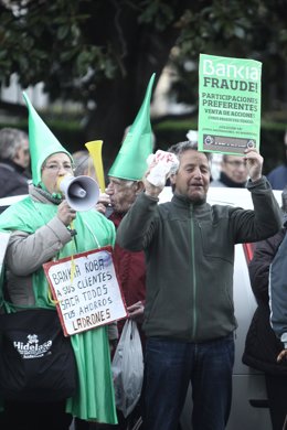 Protesta de afectados por preferentes de Bankia