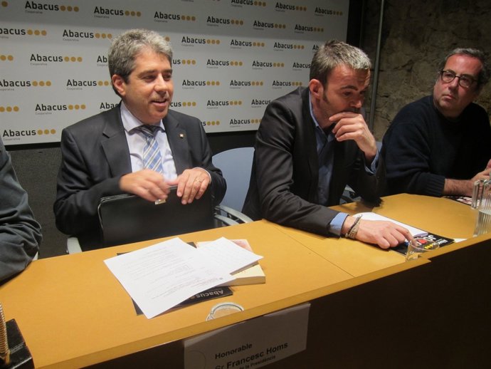 El conseller Francesc Homs en la presentación de un libro de Tian Riba