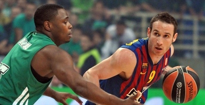 Marcelinho Huertas ante el Panathinaikos