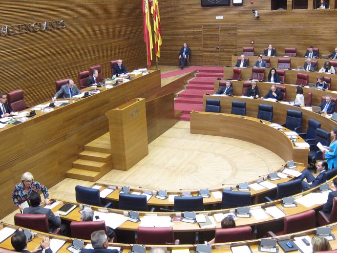 Pleno de las Corts Valencianes