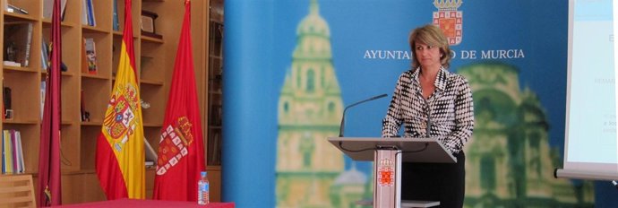 La concejal de Economía y Hacienda, Isabel Martínez Conesa