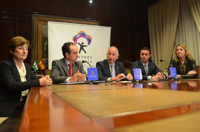 Rodríguez y Amat informan en rueda de prensa del contenido del acuerdo 