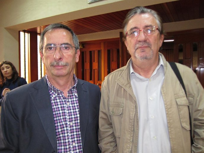 Ramón Górriz y Julián Buey (CC.OO.) en el Centro Pignatelli en Zaragoza