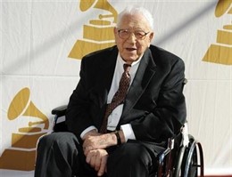 El cantante de gospel George Beverly Shea