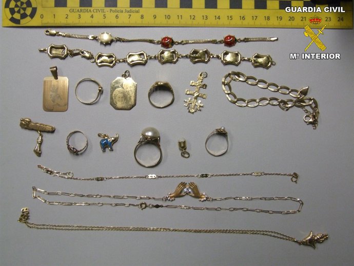 Joyas incautadas por la Guardia Civil