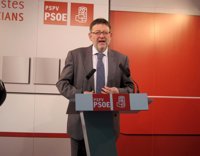 Ximo Puig considera que Alberto Fabra "ha bajado los brazos contra la corrupción"