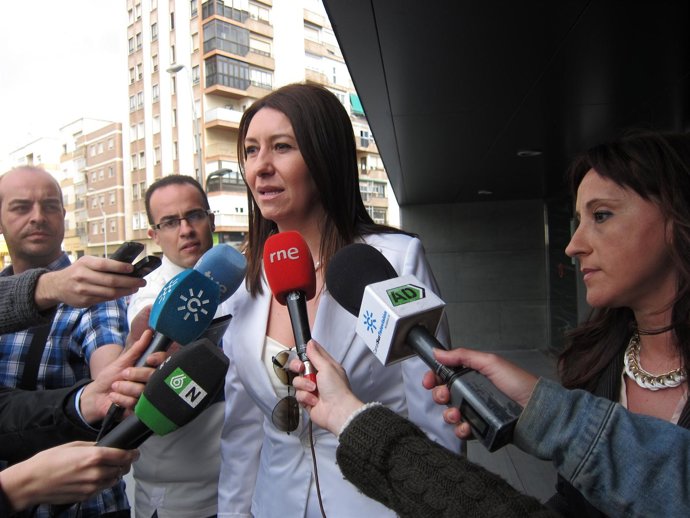 La letrada Juana Tarifa, quien ejerce la defensa de Raúl R.F.