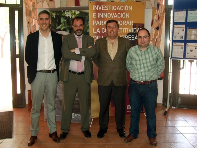 Larrea, Laguna, Martínez y Jiménez, en la jornada sobre huella de carbono.